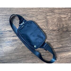 Lululemon Mens Black Beltbag